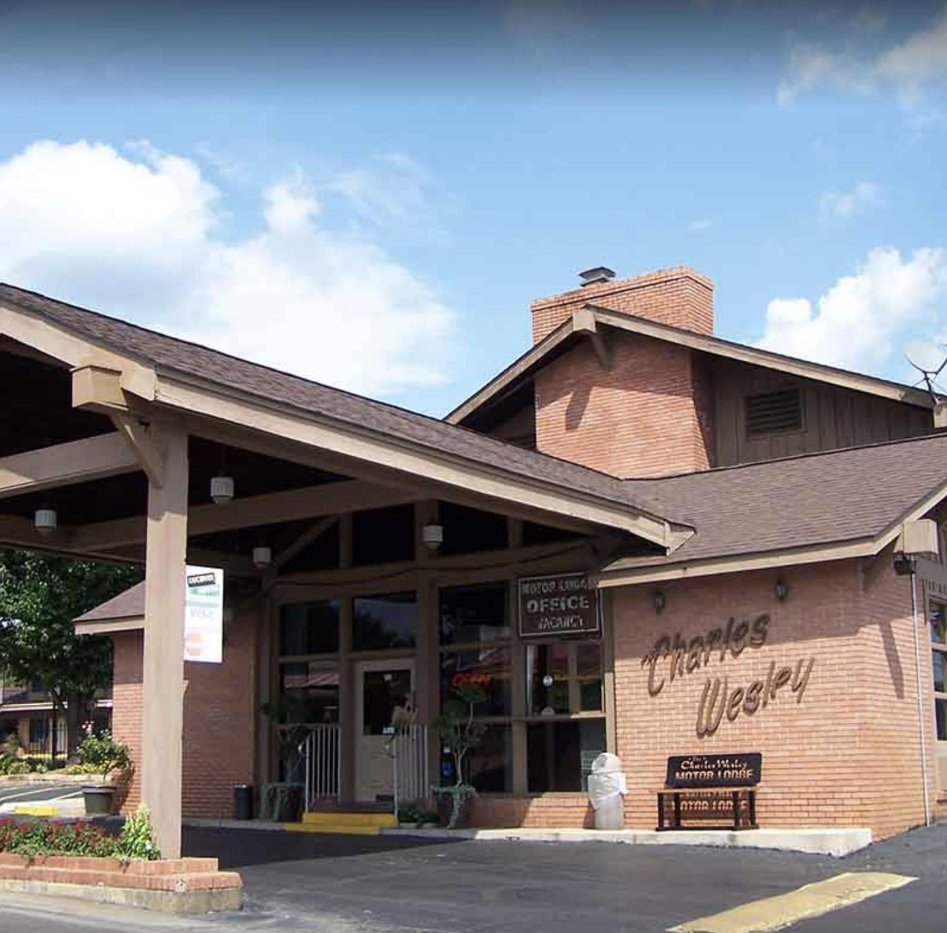 Charles Wesley Motor Lodge Downtown Broken Bow- Hochatown Екстериор снимка