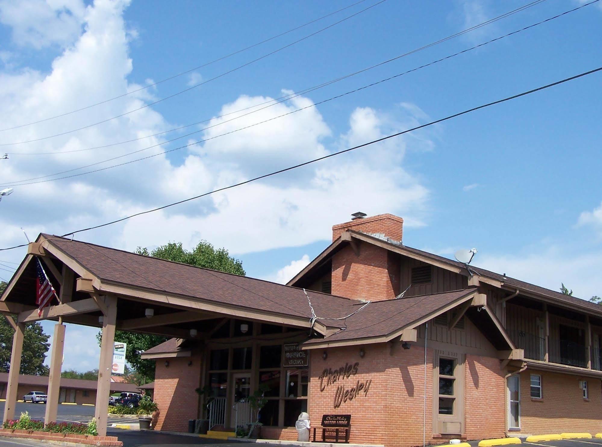 Charles Wesley Motor Lodge Downtown Broken Bow- Hochatown Екстериор снимка
