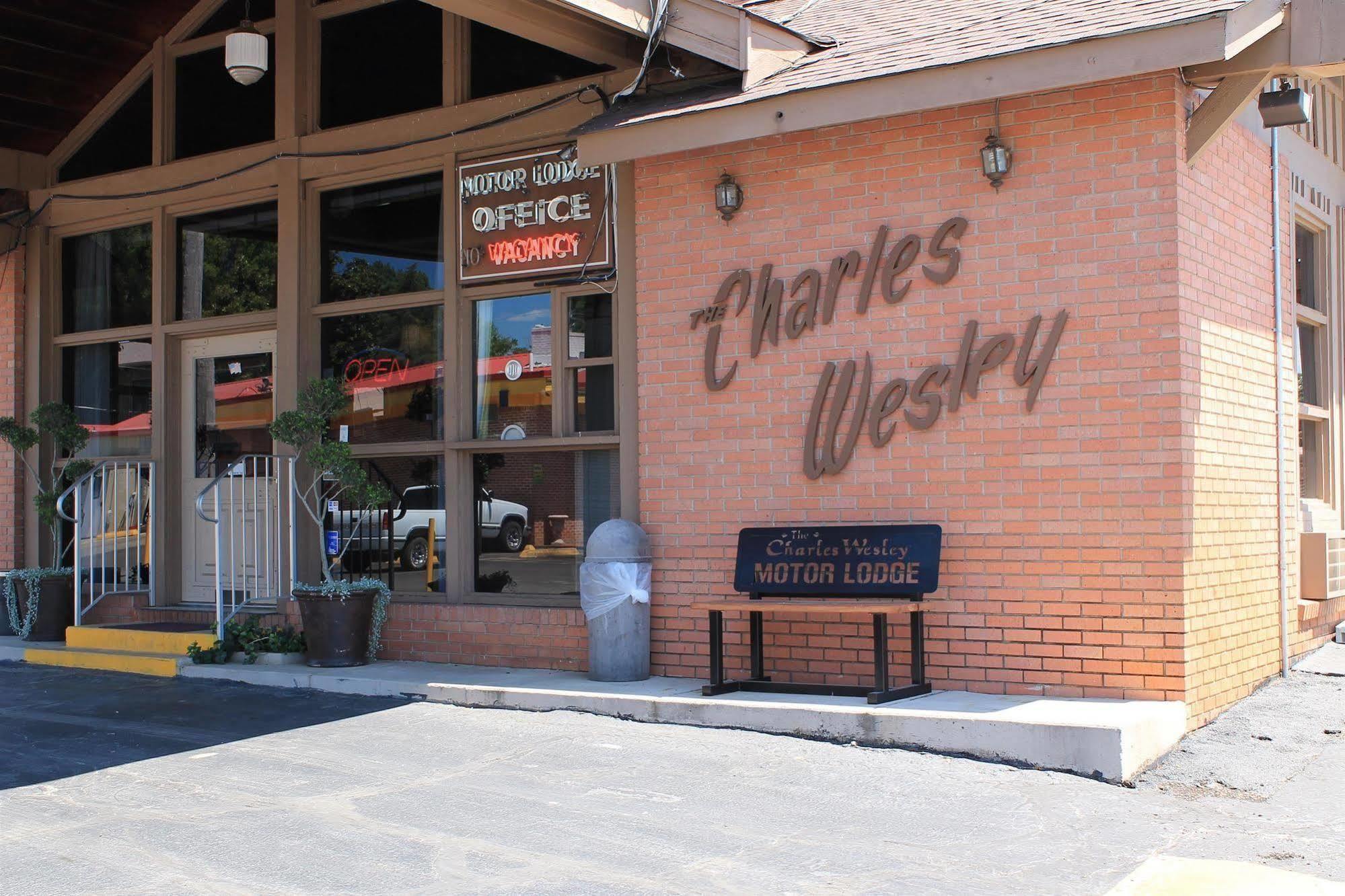 Charles Wesley Motor Lodge Downtown Broken Bow- Hochatown Екстериор снимка
