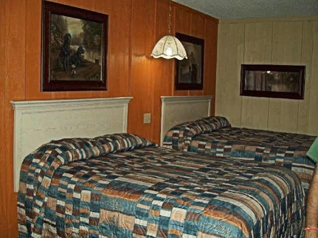 Charles Wesley Motor Lodge Downtown Broken Bow- Hochatown Екстериор снимка