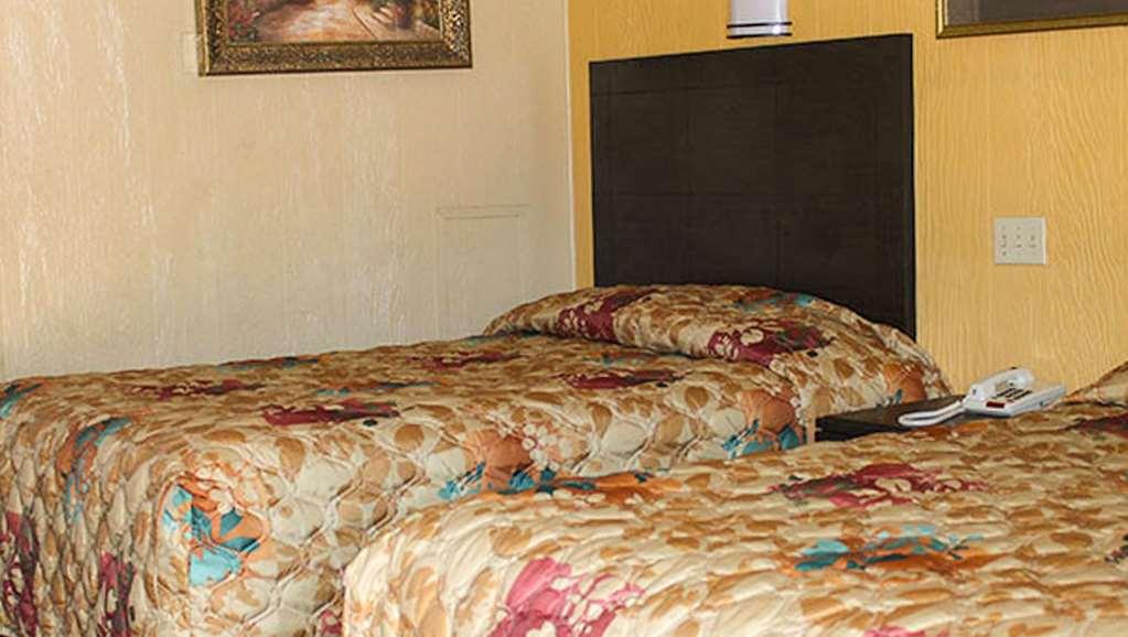 Charles Wesley Motor Lodge Downtown Broken Bow- Hochatown Стая снимка