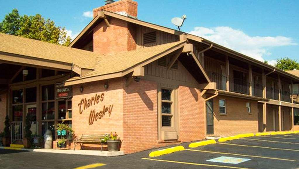 Charles Wesley Motor Lodge Downtown Broken Bow- Hochatown Екстериор снимка